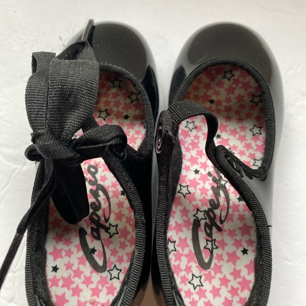 CAPEZIO JR. TYETTE TAP SHOES Size 7 - Picture 9 of 11